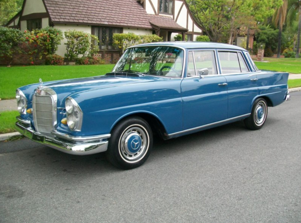 1966 Mercedes 230s #5