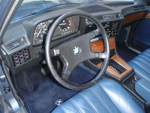 Grélon/ E55 AMG K S211 US  - Page 2 1982-BMW-745I-TURBO-Interior-II