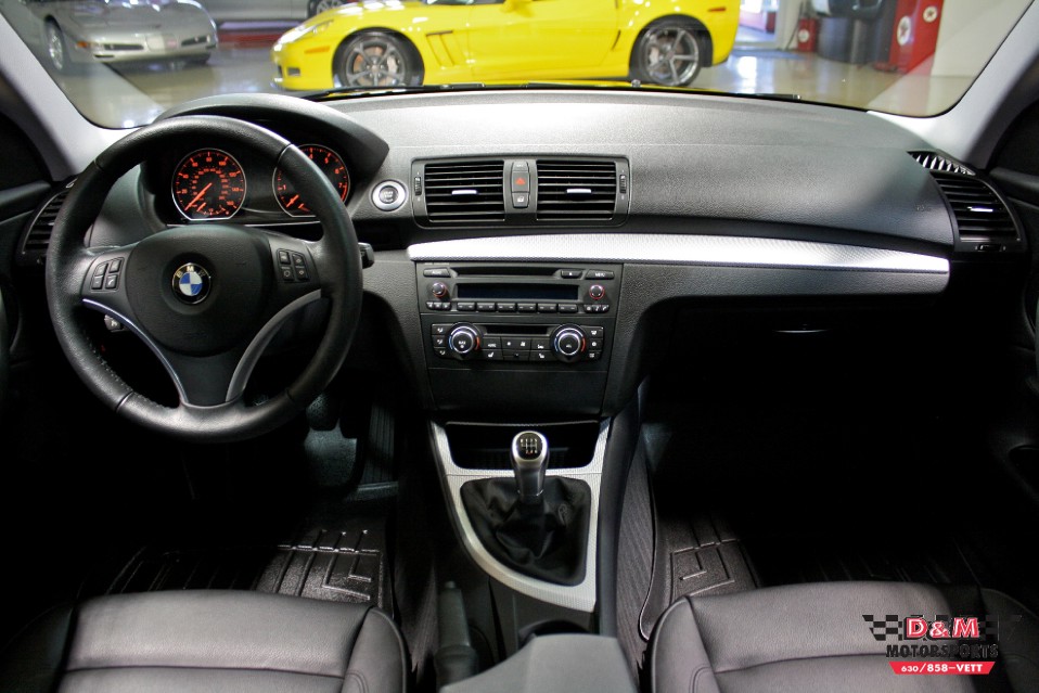 bmw 135i 2009 interior