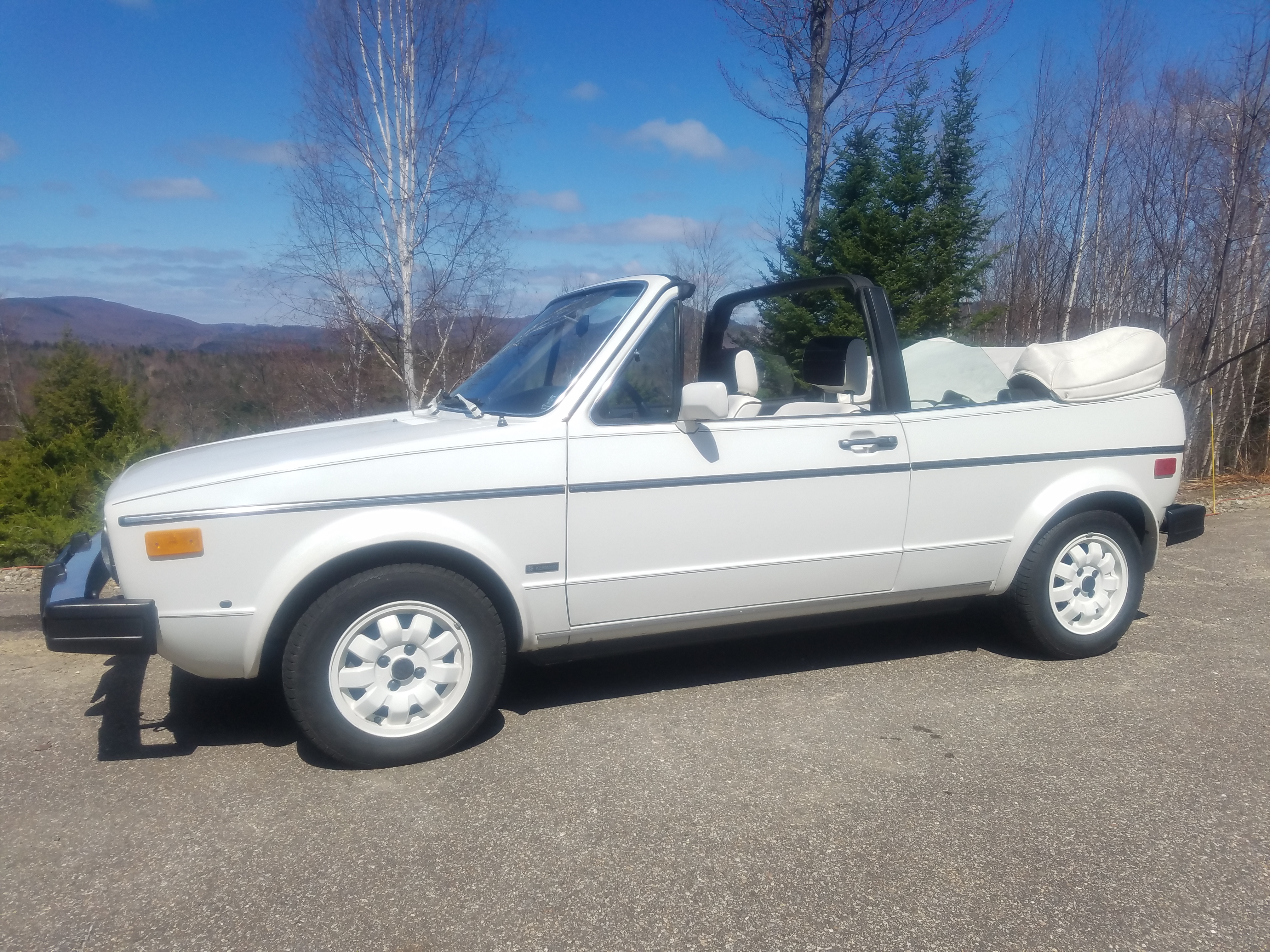 feature listing 1983 volkswagen rabbit convertible wolfsburg limited edition german cars for sale blog 1983 volkswagen rabbit convertible