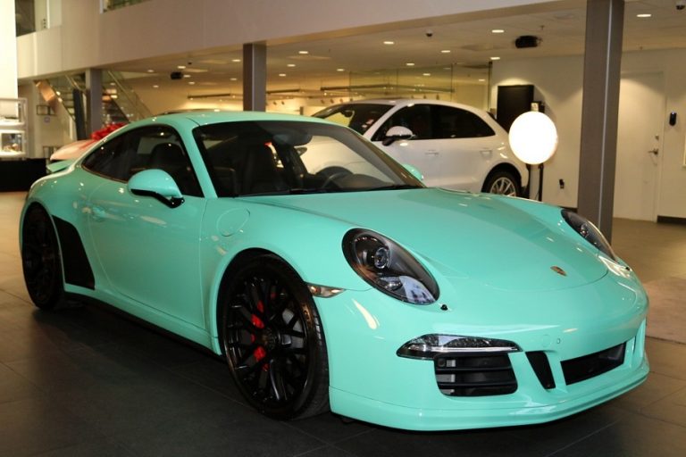 Porsche mint green