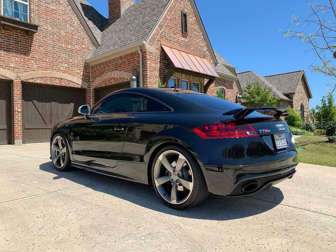 Modified Black Audi Tt Rs