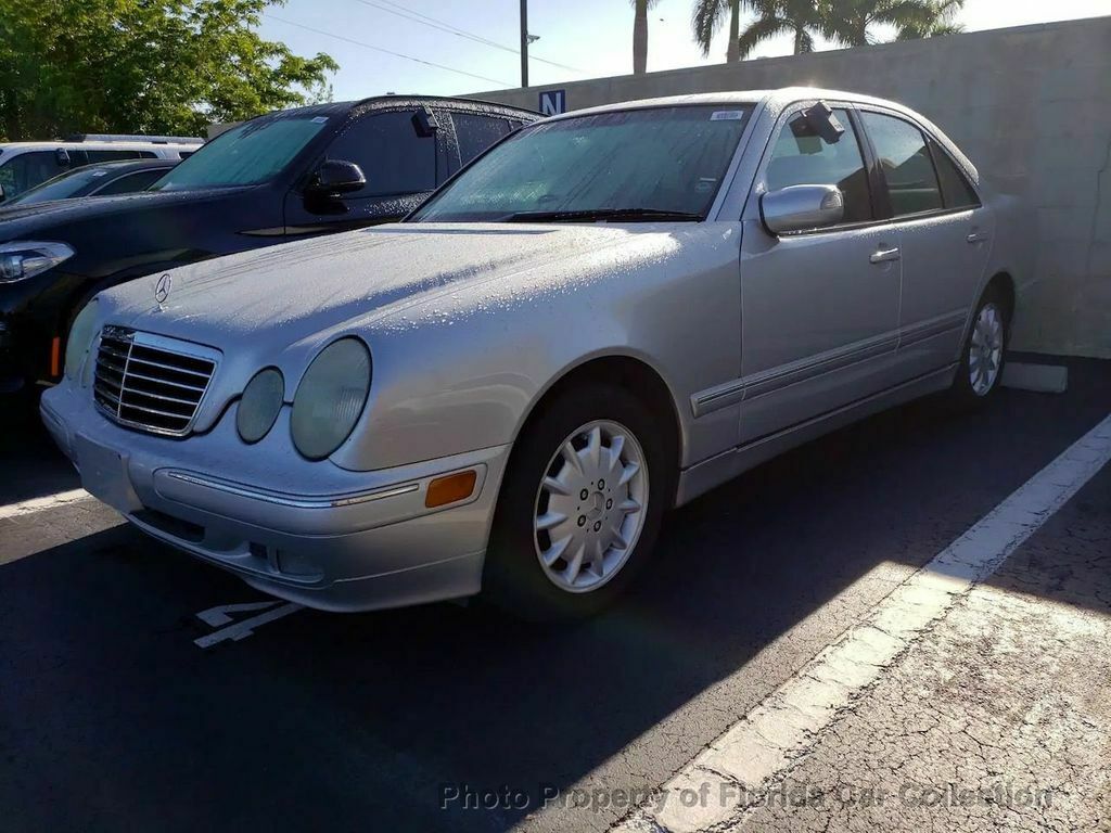 2000 Mercedes-Benz E320 | LaptrinhX / News